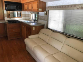 1-bedroom RV with hookups, NYC bus 2 blocks away